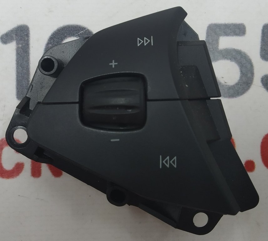 1 Schalterknopf (am Lenkrad) links Tesla Modell S REST 1013242-00-H